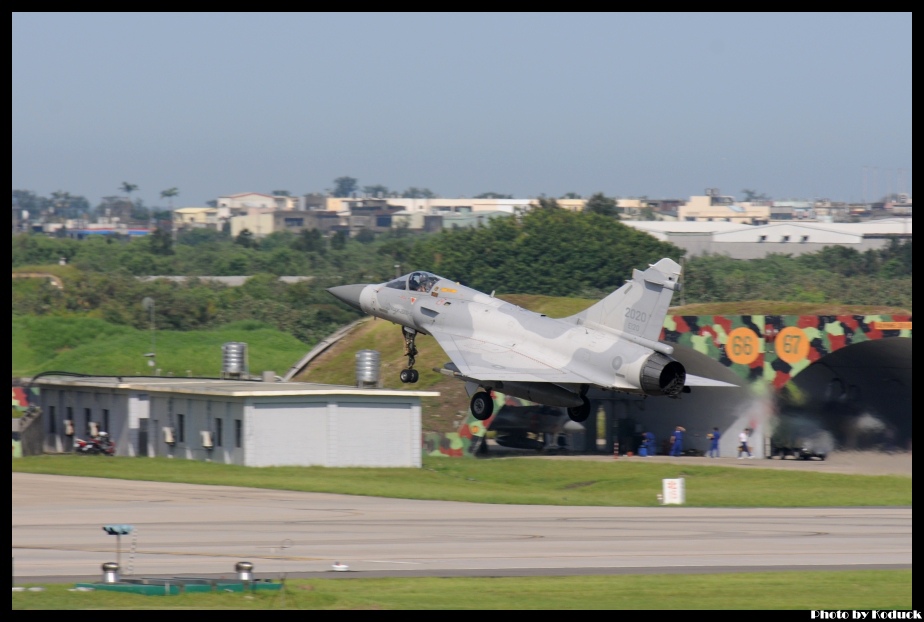 ROCAF Dassault Mirage 2000-5EI(2020)@RCPO_2(2)_20130716.jpg