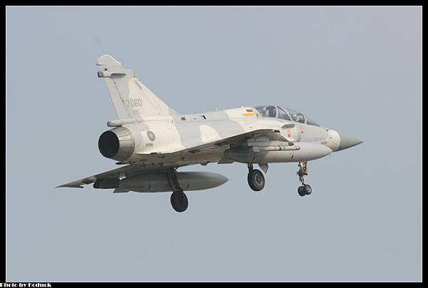 ROCAF Dassault Mirage 2000-5DI(2060)@RCPO_5(2)_20131109.jpg