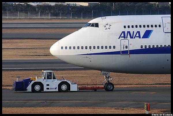 ANA B747-481D(JA8961)@Itami_11(2)_20140112.jpg