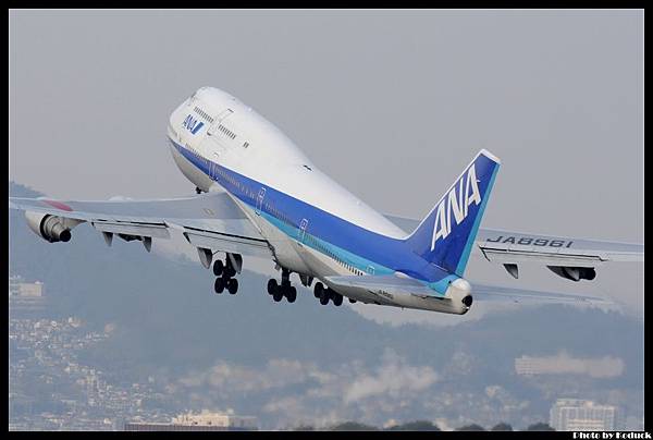 ANA B747-481D(JA8961)@Itami_45(2)_20140112.jpg