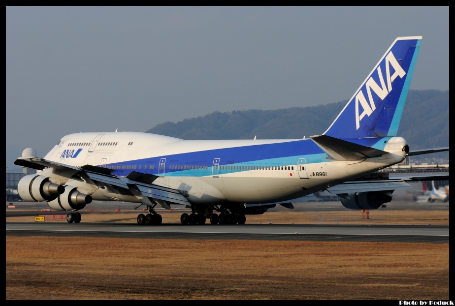 ANA B747-481D(JA8961)@Itami_54(2)_20140112.jpg