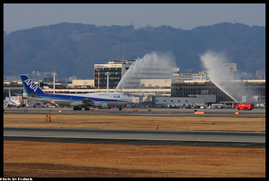 ANA B747-481D(JA8961)@Itami_59(2)_20140112.jpg