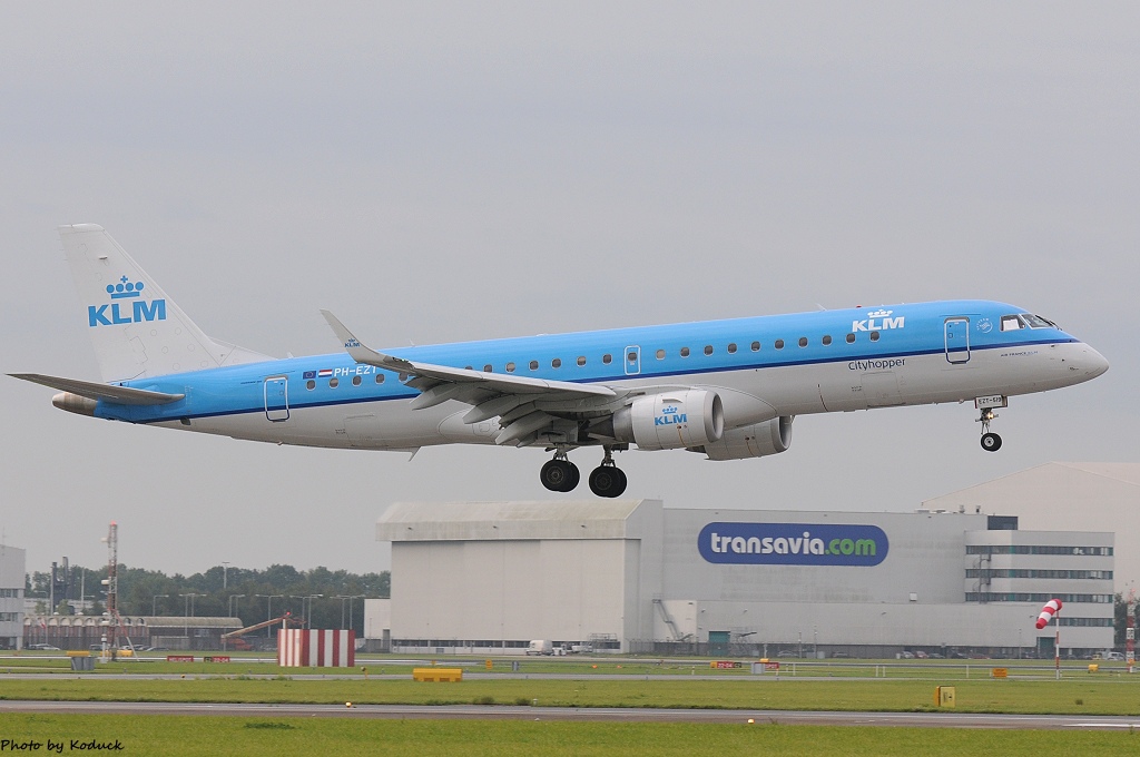 AMS RWY27_1_20140819.jpg