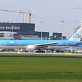 AMS RWY27_54_20140819.jpg