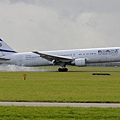 AMS RWY27_80_20140819.jpg