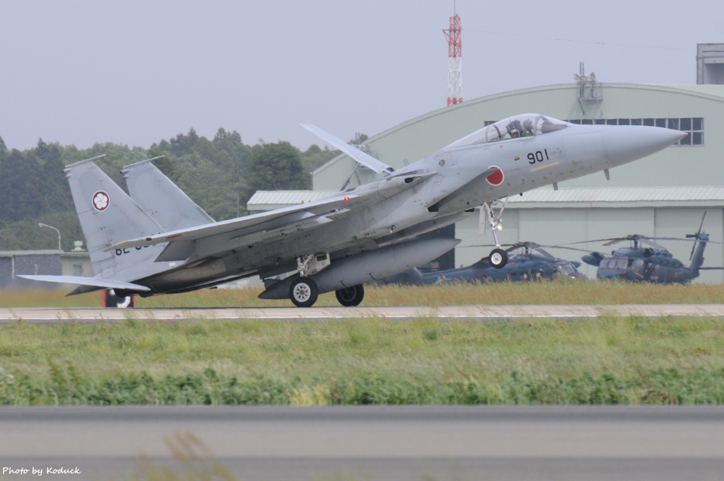 JASDF (82-8901)@Hyakuri_8_20150512.jpg