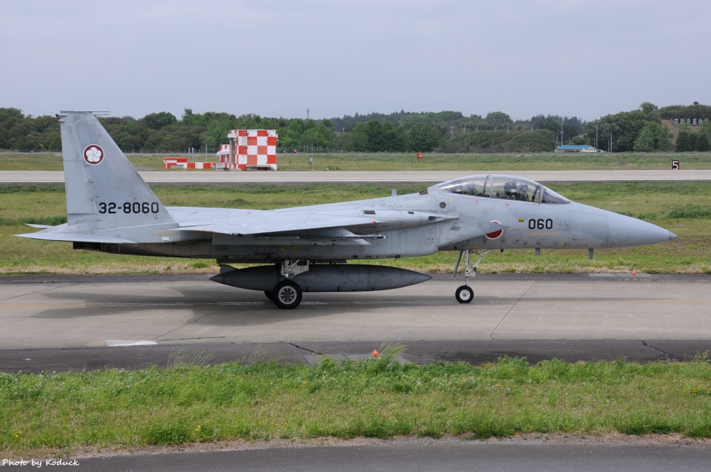 JASDF (32-8060)@Hyakuri_4_20150512.jpg