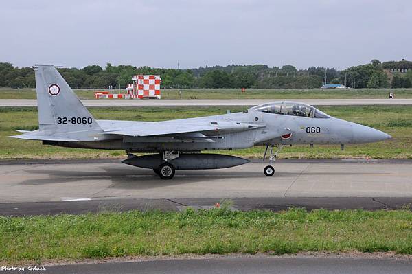 JASDF (32-8060)@Hyakuri_4_20150512.jpg