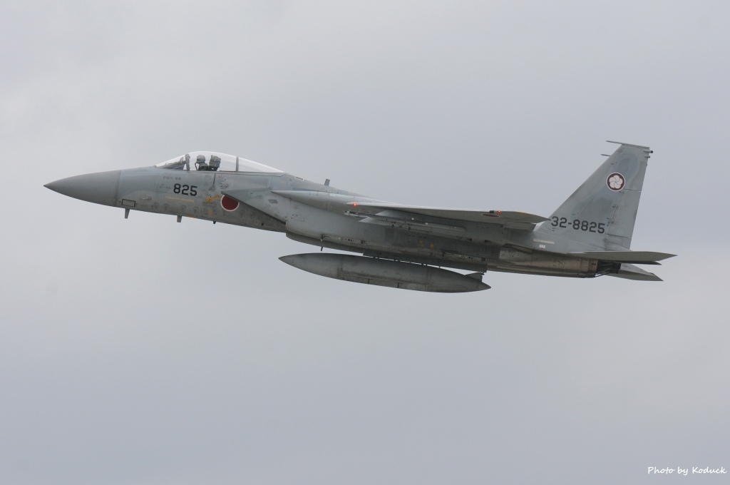 JASDF (32-8825)@Hyakuri_1_20150512.jpg