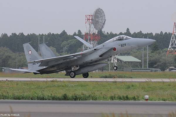 JASDF (32-8824)@Hyakuri_5_20150512.jpg