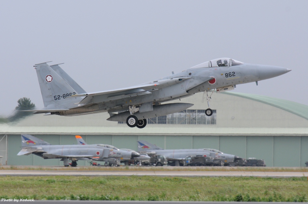 JASDF (52-8862)@Hyakuri_5_20150512.jpg