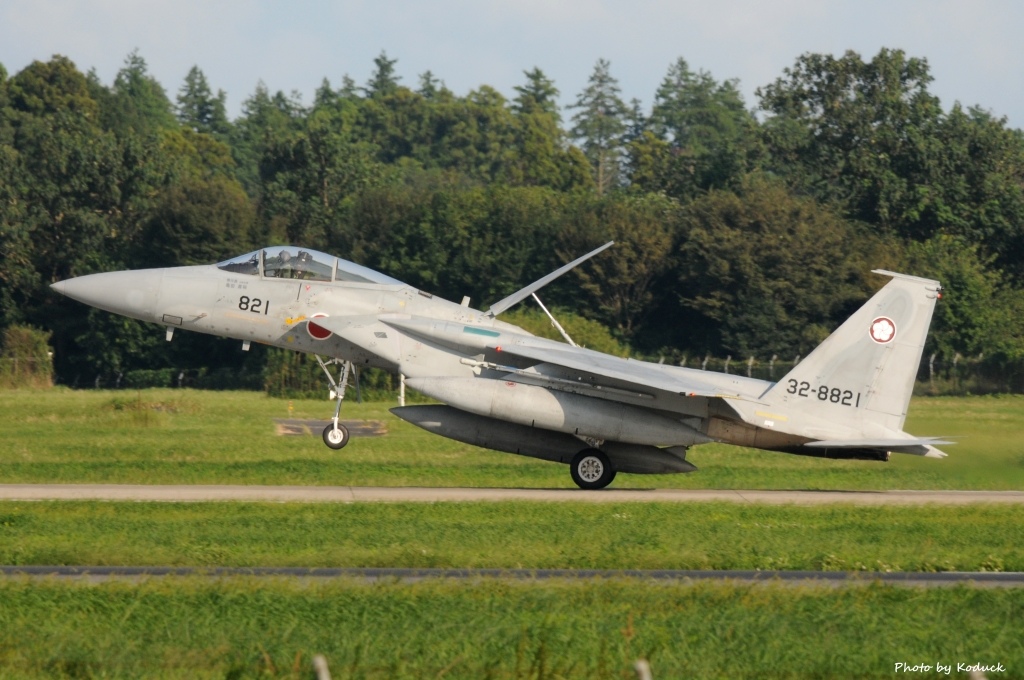 JASDF (32-8821)@Hyakuri_4_20150914.jpg