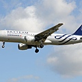 Air France A320-211(F-GFKY)@LHR_1(1)_20140820.jpg