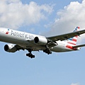 American Airlines B777-223ER(N772AN)@LHR_1(1)_20140820.jpg