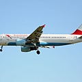 Austrian Airlines A320-214(OE-LBT)@LHR_1(1)_20140820.jpg