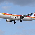 Iberia A321-212(EC-JQZ)@LHR_1(1)_20140820.jpg