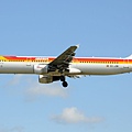 Iberia A321-212(EC-JZM)@LHR_1(1)_20140820.jpg