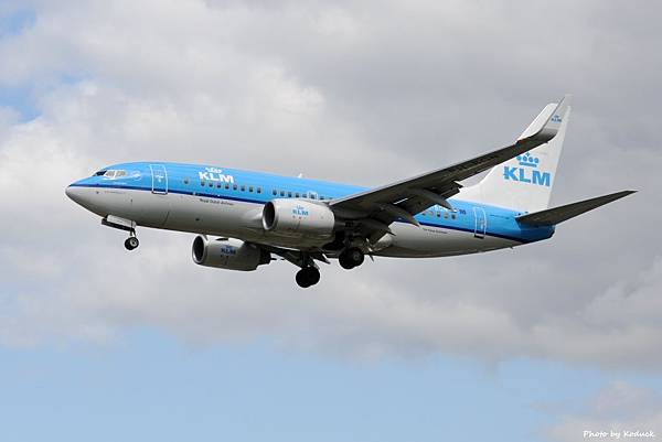 KLM Royal Dutch Airlines B737-7K2(WL)(PH-BGN)@LHR_1(1)_20140820.jpg