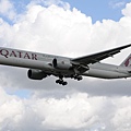 Qatar Airways B777-3DZ(ER)(A7-BAQ)@LHR_1(1)_20140820.jpg