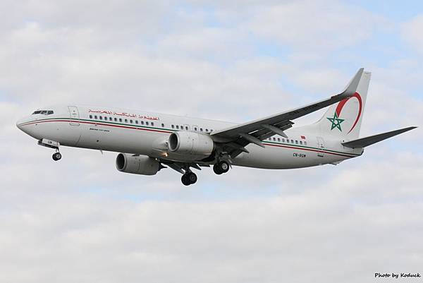 Royal Air Maroc B737-8B6(WL)(CN-RGM)@LHR_1(1)_20140820.jpg