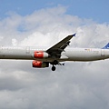 SAS Scandinavian Airlines A321-232(OY-KBF)@LHR_1(1)_20140820.jpg