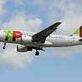 TAP - Air Portugal A319-111(CS-TTA)@LHR_1(1)_20140820.jpg