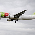 TAP - Air Portugal A320-214(CS-TNJ)@LHR_1(1)_20140820.jpg