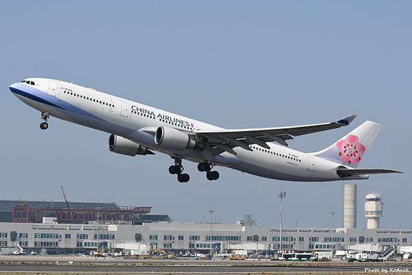 China Airlines A330-302(B-18309)@RCTP_1_20170216.jpg