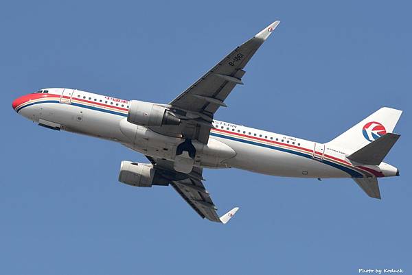 China Eastern Airlines A320-214(WL)(B-1861)@RCTP_1_20170216.jpg