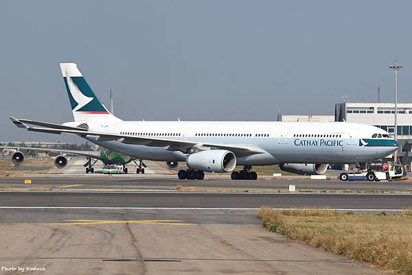 Cathay Pacific A330-343(B-LBK)@RCTP_1_20170217.jpg