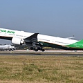 EVA Air B777-35E(ER)(B-16710)@RCTP_1_20170217.jpg