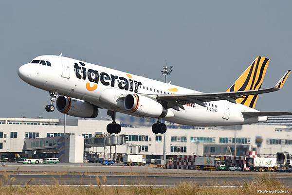 Tigerair Taiwan A320-232(WL)(B-50016)@RCP_1_20170217.jpg