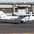 Cessna 172S Skyhawk SP(JA11BA)@RJTF_1_20161125.jpg