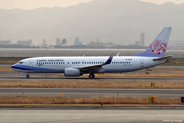 China Airlines B737-809(WL)(B-18610)@KIX_1_20170206.jpg