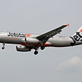 Jetstar Japan A320-232(JA09JJ)@FUK_1_20160410.jpg