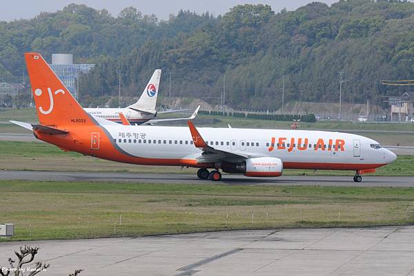 Jeju Air B737-8AL(WL)(HL8033)@FUK_1_20160410.jpg