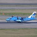 Amakusa Airlines ATR-42-600(JA01AM)@FUK_1_20160415.jpg