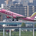 Fuji Dream Airlines Embraer ERJ-175STD(JA03FJ)@FUK_2_20160415.jpg