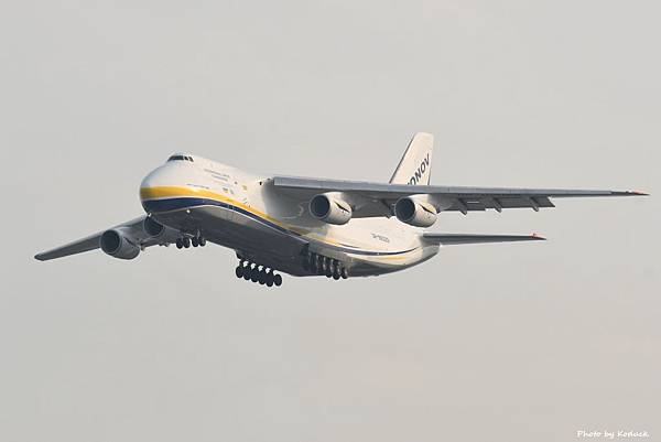 Antonov Design Bureau An-124-100(UR-82029)@RCTP_2_20170511.jpg