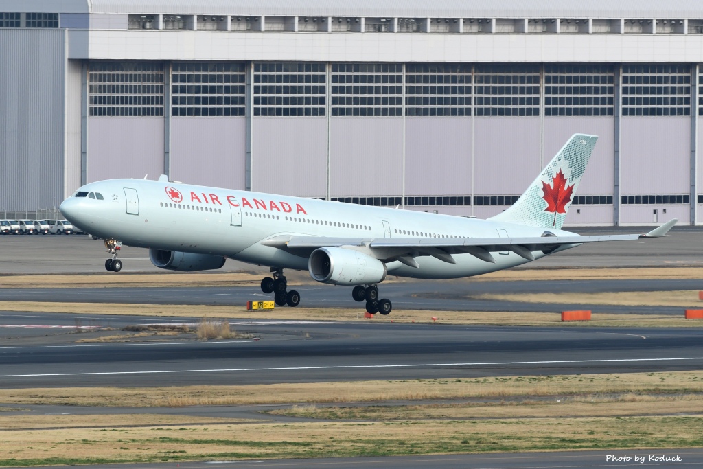 Air Canada A330-343(C-GFUR)@HND_1_20170308.jpg