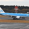 KLM B777-206(ER)(PH-BQG)@NRT_1_20161128.jpg