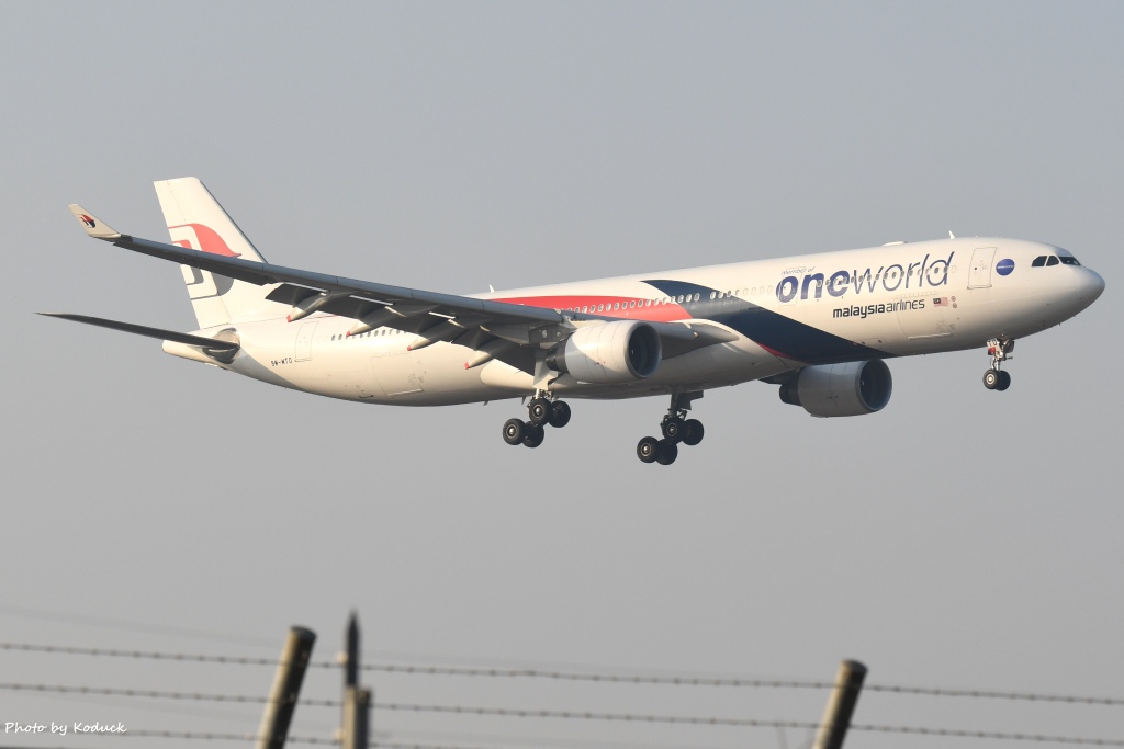 Malaysia Airlines A330-323(9M-MTO)@NRT_1_20170305.jpg