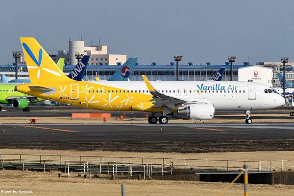 Vanilla Air A320-214(WL)(JA12VA)@NRT_2_20170304.jpg