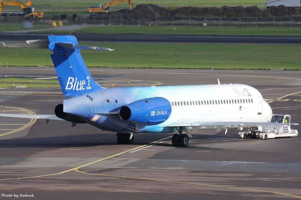 Blue1 B717-2CM(OH-BLH)@AMS_1_20140819.jpg