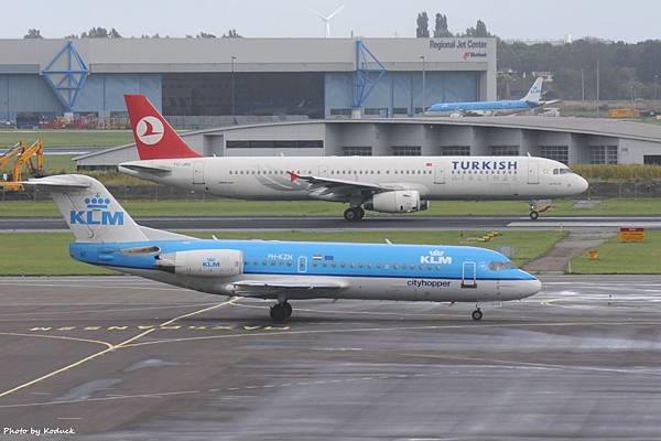 KLM Cityhopper Fokker F70(PH-KZN)@AMS_1_20140818.jpg