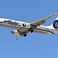 Alaska Airlines B737-990(ER)(WL)(N492AS)@TUS_1_20180320.jpg