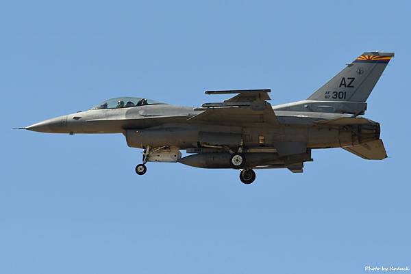 US Air Nation Guard 195FS F-16C(87-0301)@TUS_1_20180320.jpg