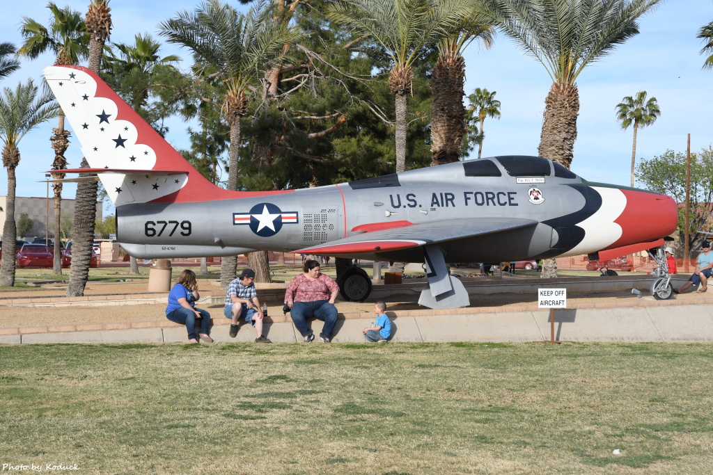 USAF Republic F-84F Thunderstreak(52-6782)@Luke AFB_1_20180318.JPG