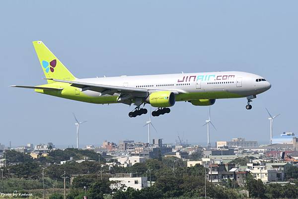 Jin Air B777-2B5(ER)(HL7733)@RCTP_1_20181029.JPG