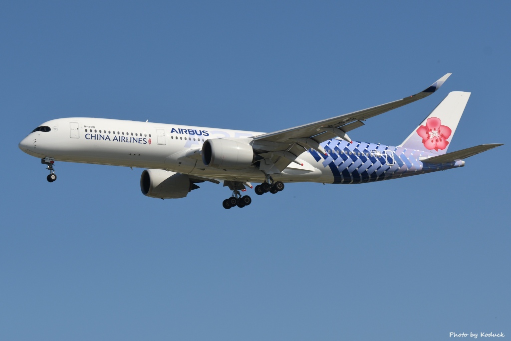 China Airlines A350-941(B-18918)@RCTP_1_20190806.JPG China Airlines A350-941(B-18918)@RCTP_1_20190806.JPG